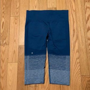 Super cute Lululemon capris in size 10